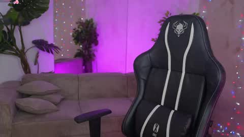 Snapshot of bright_diamonds_054 chatting on 03-02-25, 07:54 Diamonds Girls online show from 03-02-25, 07:54