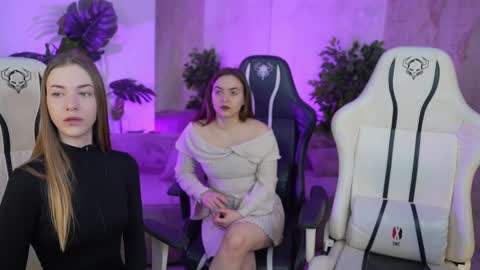 Snapshot of bright_diamonds_054 chatting on 03-06-25, 07:57 Diamonds Girls online show from 03-06-25, 07:57