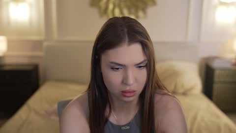 Snapshot of bright_diamonds_054 chatting on 09-09-25, 06:35 Diamonds Girls online show from 09-09-25, 06:35