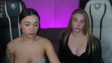 Snapshot of bright_diamonds_054 chatting on 10-30-25, 02:51 Diamonds Girls online show from 10-30-25, 02:51