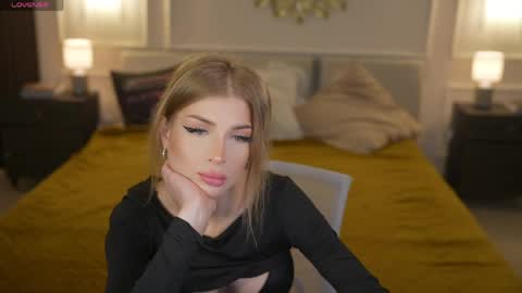 Snapshot of bright_diamonds_054 chatting on 03-31-26, 09:21 Diamonds Girls online show from 03-31-26, 09:21