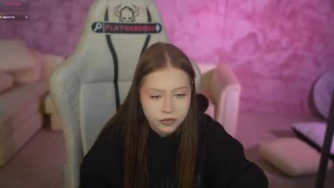 Snapshot of bright_diamonds_054 chatting on 04-28-26, 11:54 Diamonds Girls online show from 04-28-26, 11:54