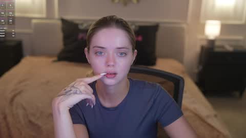 Diamonds Girls online show from 05-25-26, 07:47