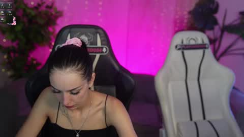 Diamonds Girls online show from 07-10-26, 08:50