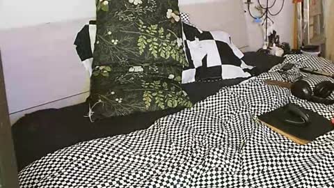 Snapshot of bright_mind chatting on 02-02-26, 09:13 bright_mind online show from 02-02-26, 09:13