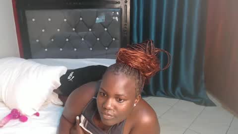 Snapshot of brightebony chatting on 12-18-24, 10:19 Bright online show from 12-18-24, 10:19