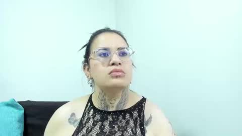 Snapshot of brigittemiller chatting on 08-04-26, 11:51 BRIGITTE online show from 08-04-26, 11:51