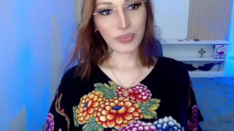 Snapshot of brinnababe_01 chatting on 01-02-25, 02:33 brinna online show from 01-02-25, 02:33