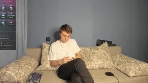 Snapshot of bristlebback chatting on 02-08-25, 06:33 bristlebback online show from 02-08-25, 06:33