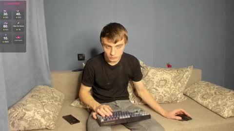 Snapshot of bristlebback chatting on 02-17-25, 06:04 bristlebback online show from 02-17-25, 06:04