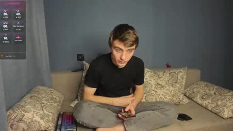 Snapshot of bristlebback chatting on 02-17-25, 09:08 bristlebback online show from 02-17-25, 09:08