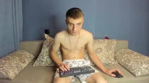 Snapshot of bristlebback chatting on 09-16-25, 04:52 bristlebback online show from 09-16-25, 04:52