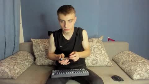 Snapshot of bristlebback chatting on 09-24-25, 03:48 bristlebback online show from 09-24-25, 03:48