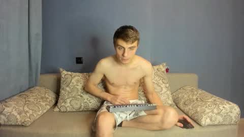 Snapshot of bristlebback chatting on 11-05-25, 04:51 bristlebback online show from 11-05-25, 04:51