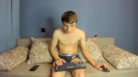 Snapshot of bristlebback chatting on 11-20-25, 05:12 bristlebback online show from 11-20-25, 05:12