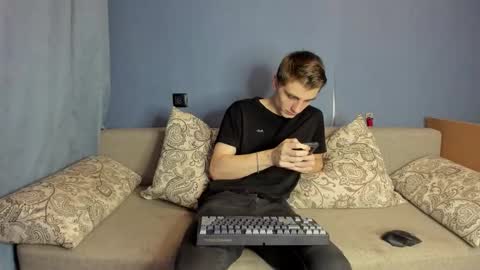 Snapshot of bristlebback chatting on 02-15-26, 12:58 bristlebback online show from 02-15-26, 12:58