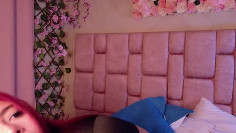 Snapshot of brit_cherry chatting on 06-08-26, 05:41 BRITANYN online show from 06-08-26, 05:41