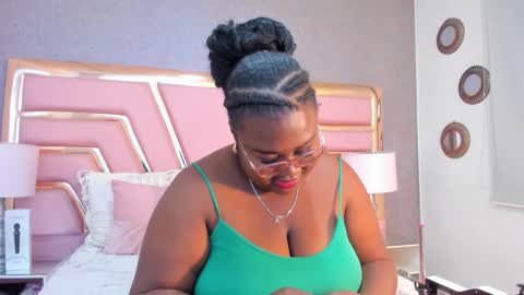 Snapshot of britannyjhonson chatting on 10-16-25, 09:27 Britany jhonson online show from 10-16-25, 09:27