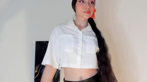 Snapshot of britany__lenox chatting on 11-03-25, 11:26 britany lenox online show from 11-03-25, 11:26