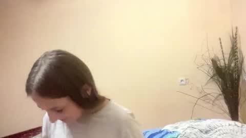 Snapshot of britanysuther chatting on 07-06-26, 05:59 Ciri online show from 07-06-26, 05:59