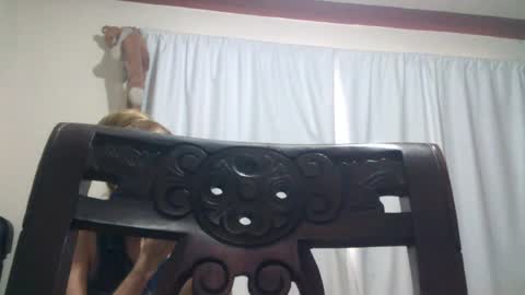 Snapshot of brithany_hunt chatting on 07-18-26, 07:50 brithany hunt online show from 07-18-26, 07:50