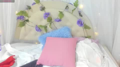 Brithany Rousee online show from 12-17-24, 10:54