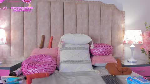 Snapshot of brithanyparker_ chatting on 02-21-26, 05:30 brithanyparker_ online show from 02-21-26, 05:30