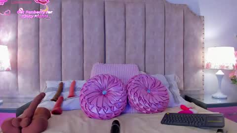 Snapshot of brithanyparker_ chatting on 03-06-26, 07:05 brithanyparker_ online show from 03-06-26, 07:05