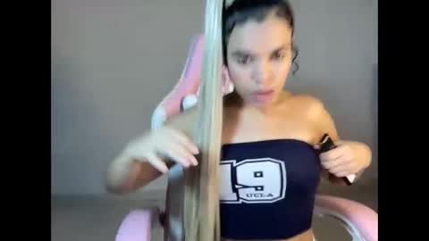 Snapshot of brithneysquirt chatting on 02-21-25, 04:07 brithneysquirt online show from 02-21-25, 04:07