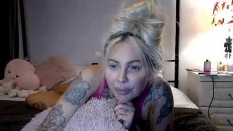 BritishBrattyBarbie online show from 08-09-26, 09:09