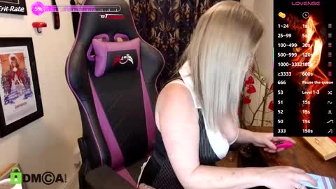 Lady Annabelle Montgomery online show from 02-06-25, 08:45