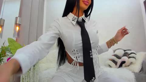 Snapshot of britney_charm chatting on 03-04-26, 07:36 britney_charm online show from 03-04-26, 07:36