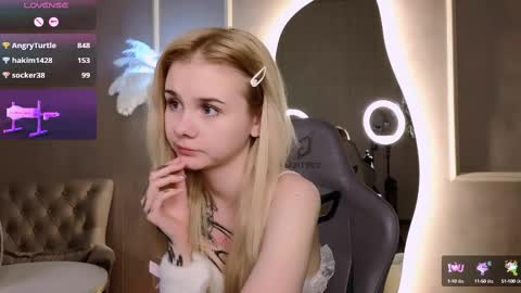 Britney online show from 03-03-25, 12:37