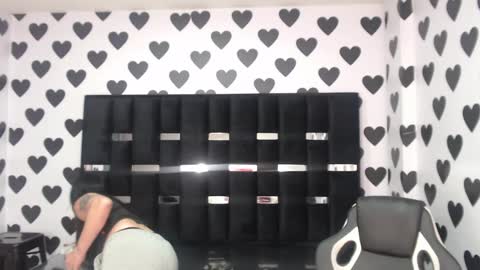 Britney  online show from 01-08-25, 09:53