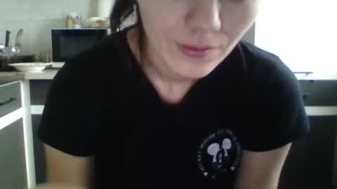 Britney online show from 01-08-25, 01:41