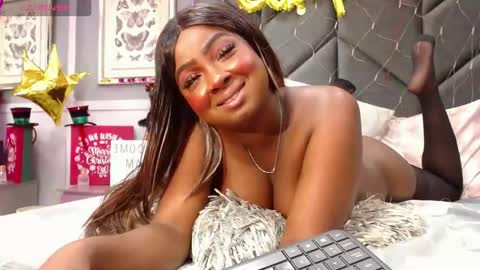 Snapshot of brittanyjhonnns chatting on 12-23-24, 08:33 brittany 25 years old happy as a worm online show from 12-23-24, 08:33