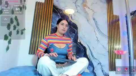 brittanyy20 online show from 10-15-25, 09:42