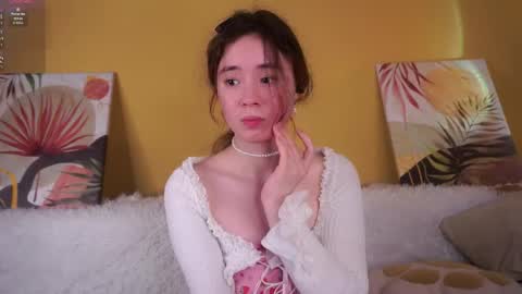 Snapshot of britthe chatting on 05-14-26, 01:40 Lina online show from 05-14-26, 01:40