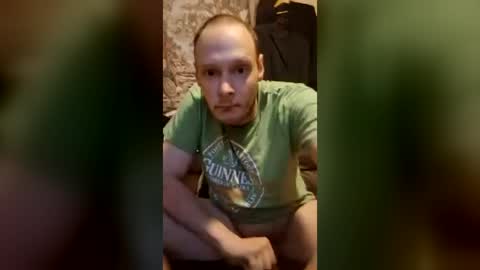 Snapshot of brobator2069 chatting on 07-11-26, 02:36 Brobator-gator online show from 07-11-26, 02:36