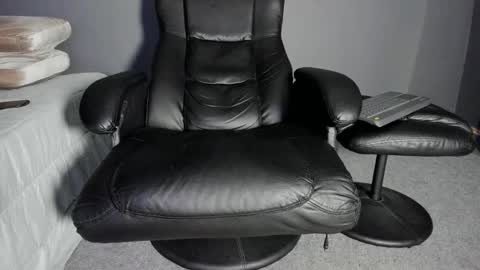 brockhurn_ online show from 04-28-26, 02:27