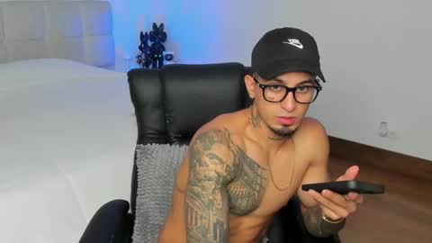 brody_dallas1 online show from 04-08-26, 02:22