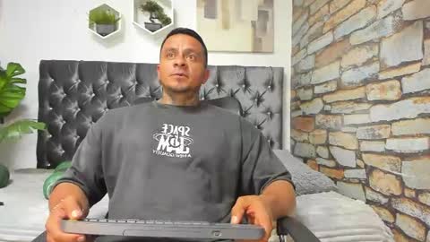 Snapshot of brody_hartchert chatting on 07-01-26, 11:37 brody_hartchert online show from 07-01-26, 11:37