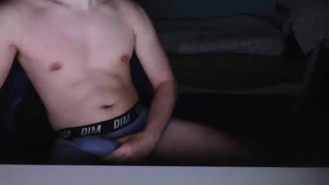 Snapshot of bronzeben chatting on 03-03-25, 07:32 Ben online show from 03-03-25, 07:32