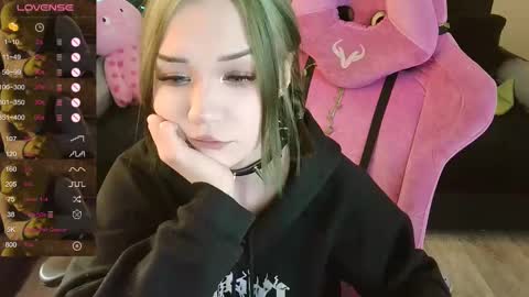 Martha online show from 02-19-25, 07:39