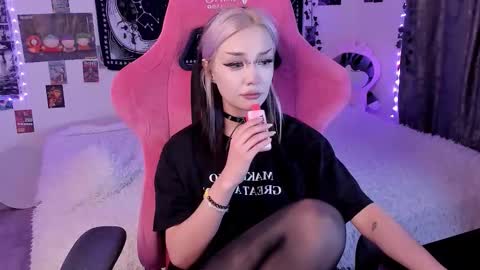 Martha online show from 11-25-25, 12:38