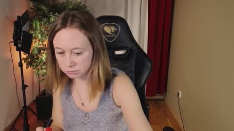 Snapshot of brooke_evans_ chatting on 10-05-25, 08:51 Brooke online show from 10-05-25, 08:51