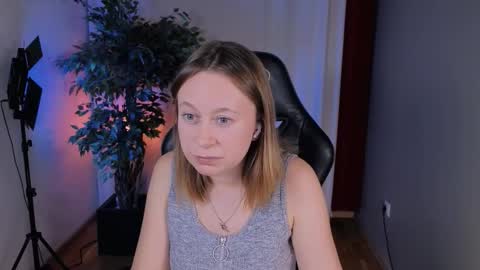 Snapshot of brooke_evans_ chatting on 10-08-25, 08:50 Brooke online show from 10-08-25, 08:50