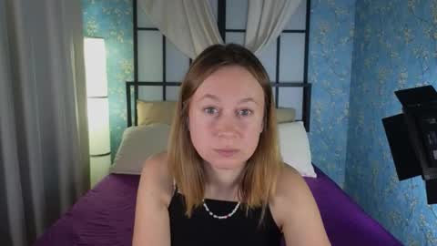 Snapshot of brooke_evans_ chatting on 10-17-25, 08:55 Brooke online show from 10-17-25, 08:55