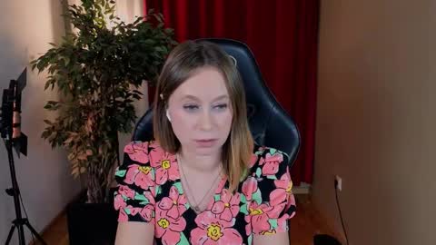 Snapshot of brooke_evans_ chatting on 10-29-25, 12:46 Brooke online show from 10-29-25, 12:46