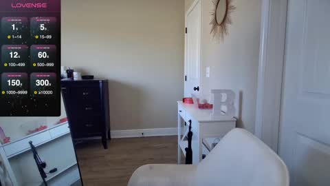 Snapshot of brookebee27 chatting on 12-31-24, 08:02 brookebee online show from 12-31-24, 08:02